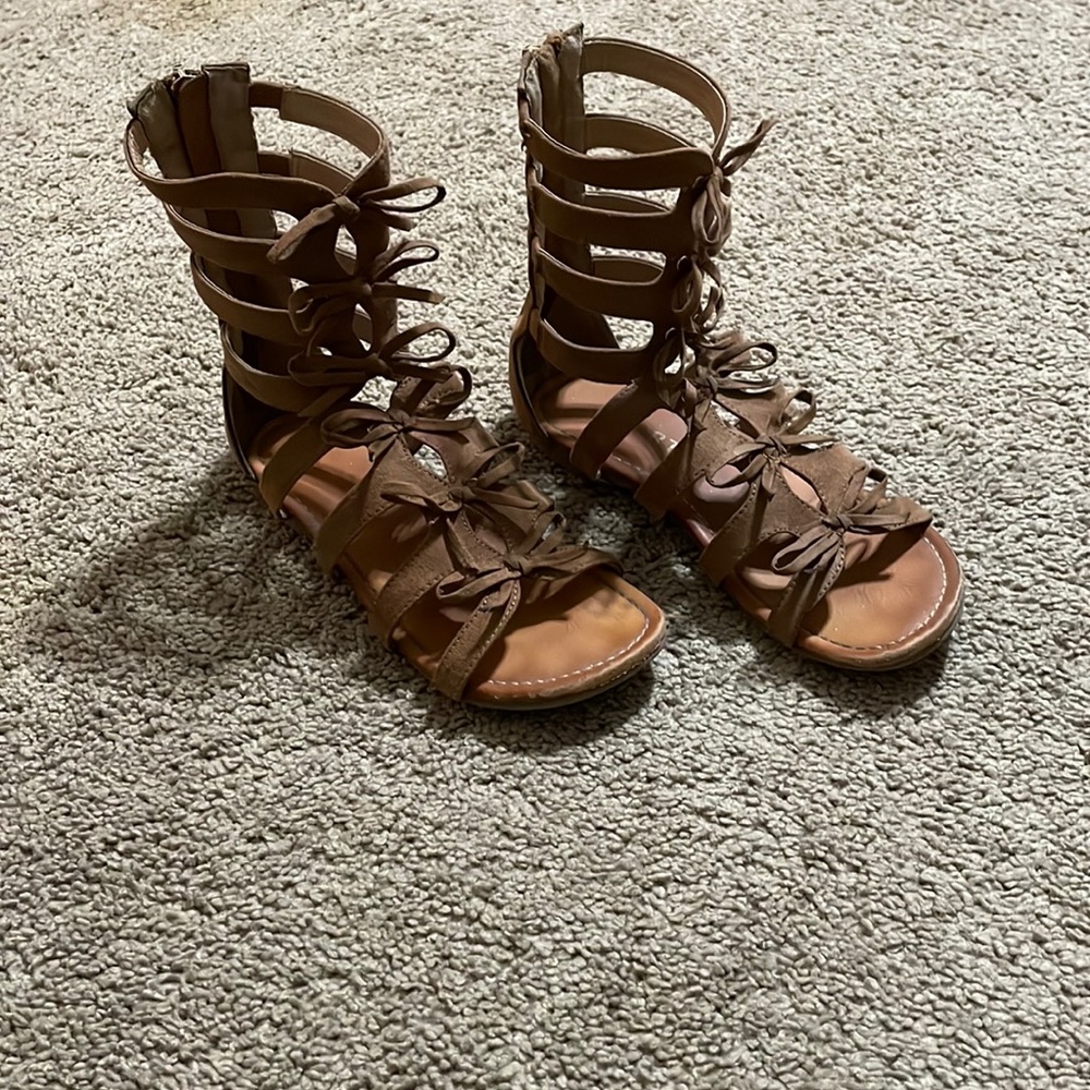 Girls gladiator sandals
